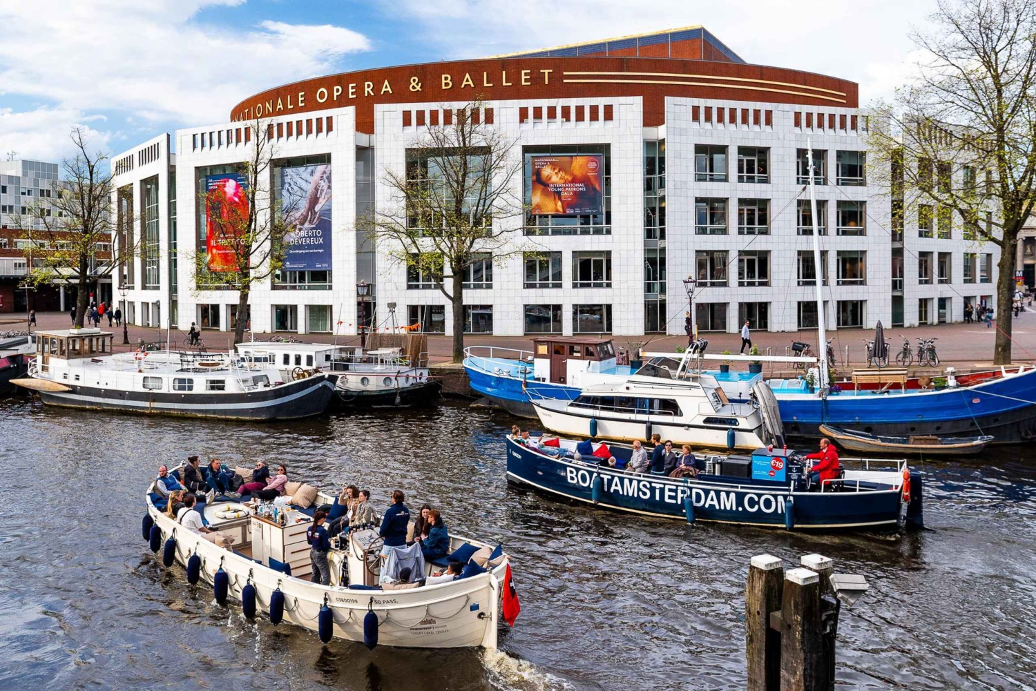 Amsterdam: Kanalrundtur i Gamla stan med levande guide och öppen bar