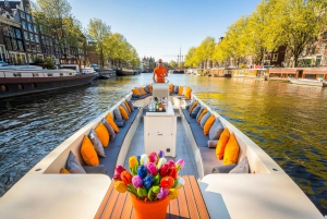Amsterdam: Luxury Canal Cruise with Onboard Bar