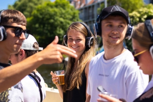 Amsterdam: Party Booze Cruise with Night Club Entrance