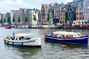 Amsterdam: Private BBQ Booze Cruise