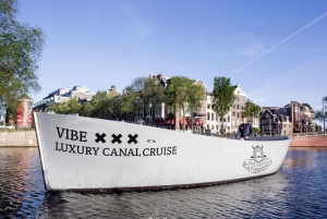 Amsterdam: Private BBQ Cruise with Personal Chef & Drinks
