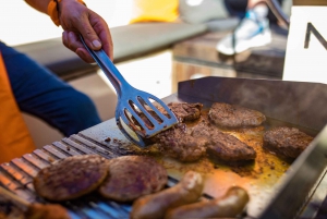 Amsterdam: Privé BBQ rondvaart met persoonlijke kok & drankjes