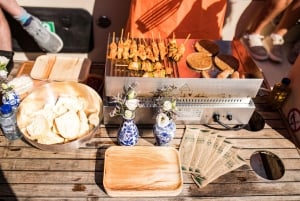 Amsterdam: Privat BBQ-kryssning med personlig kock och drinkar