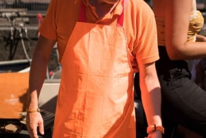 Amsterdam: Privat BBQ-kryssning med personlig kock och drinkar