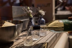 Amsterdam: Privat BBQ-kryssning med personlig kock och drinkar