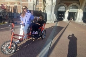 Amsterdam: Private City Highlights Tour by Rickshaw