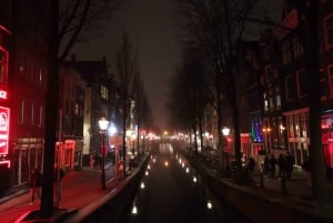 Amsterdam: Private Tour durch die Coffeeshops und das Rotlichtviertel