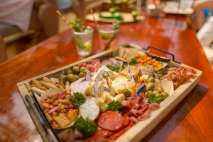 Amsterdam: Privat kryssning med drycker och valfria snacks