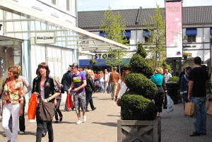 Amsterdam: Privat dagstur til Designer Outlet Roermond