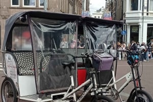 Amsterdam: Tour guiado privado de la ciudad en bicitaxi