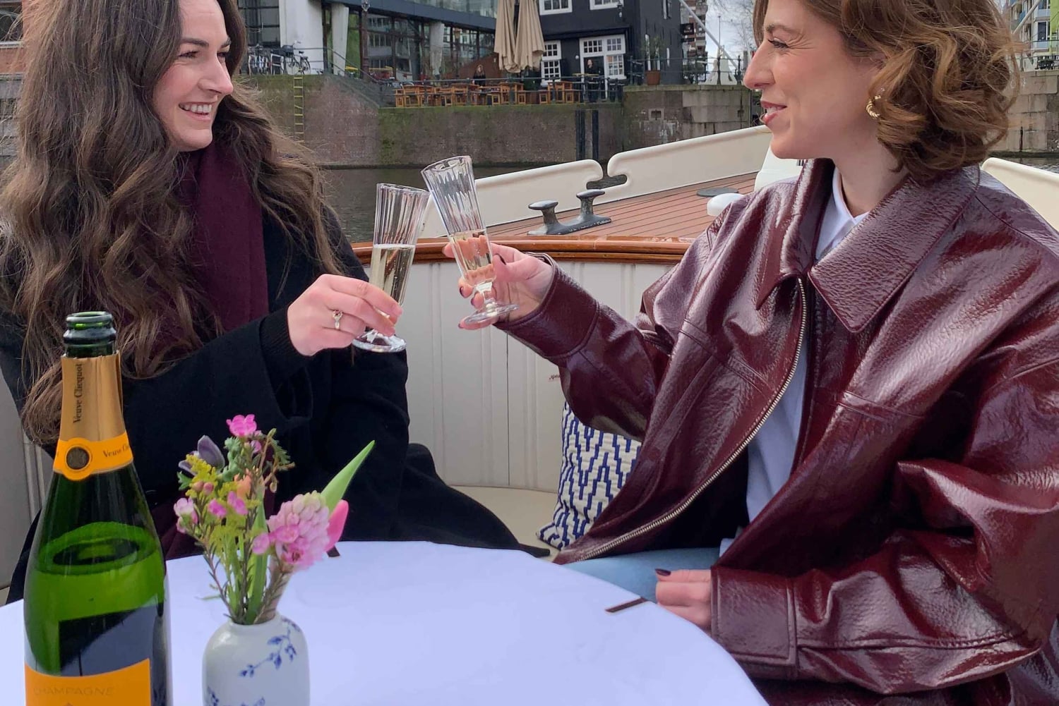 Amsterdam: Private Luxury Champagne Canal Cruise