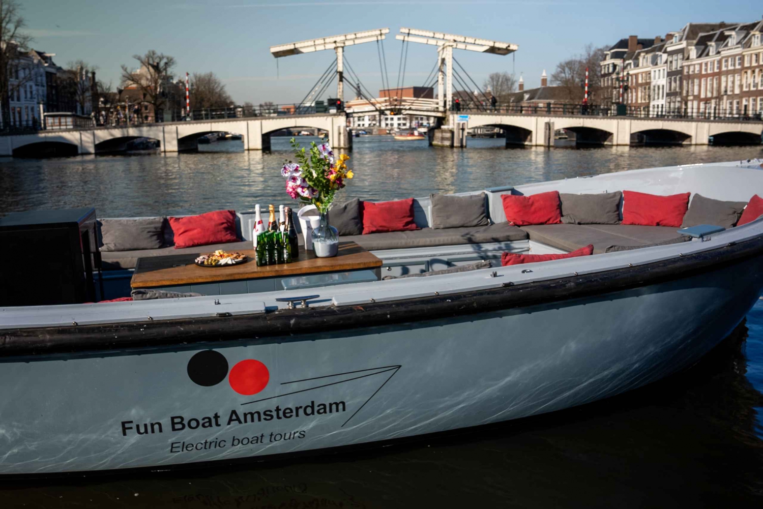 Amsterdam: Private Early-Bird Luxury Canal Cruise