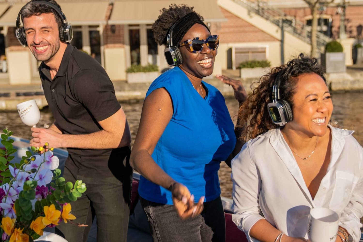 Amsterdam: Private Luxus-Kreuzfahrt mit Drinks & Silent Disco