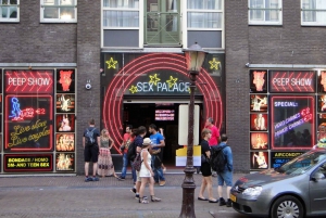 Amsterdam: Private Red Light District and Food Tour