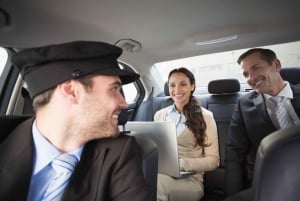 Amsterdam: Private Transfer to/from Amsterdam Airport (AMS)