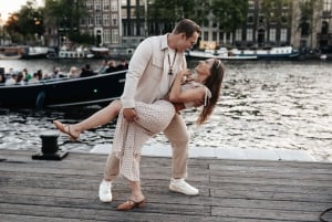 Amsterdam: Professional Photoshoot in the Canals