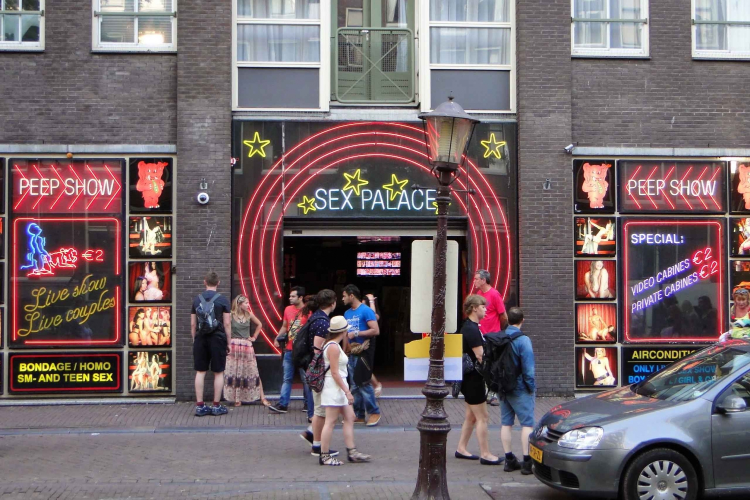 Amsterdam Red Light District and Cafe Tour in German