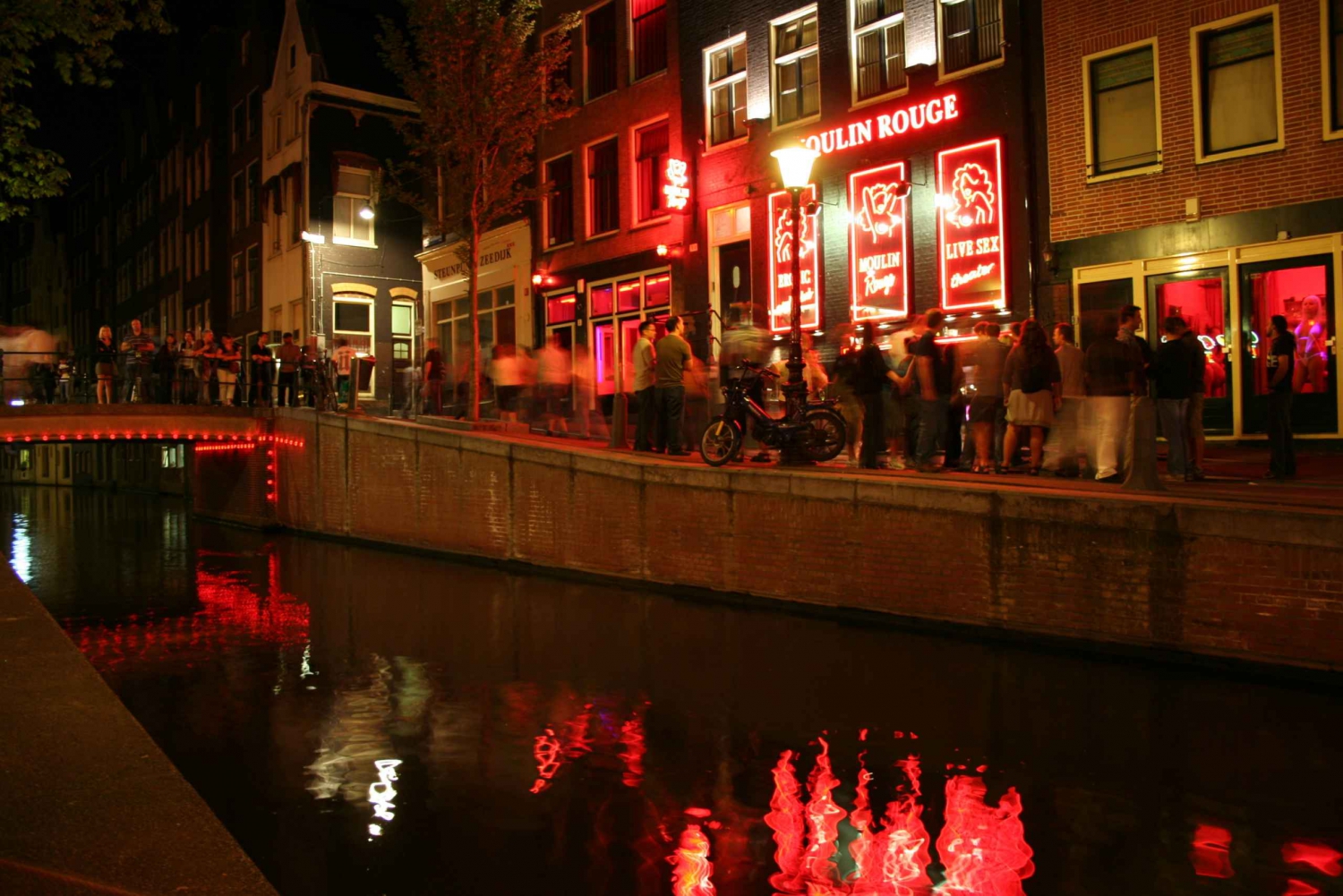 Amsterdam Red Light District Party: Private Group Tour