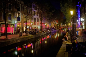 Amsterdã: excursão a pé guiada privada pelo Red Light District