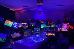 Paint and Sip in the Dark at Rembrandt van Wine Amsterdam