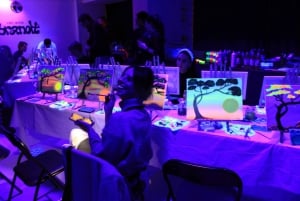 Paint and Sip in the Dark at Rembrandt van Wine Amsterdam