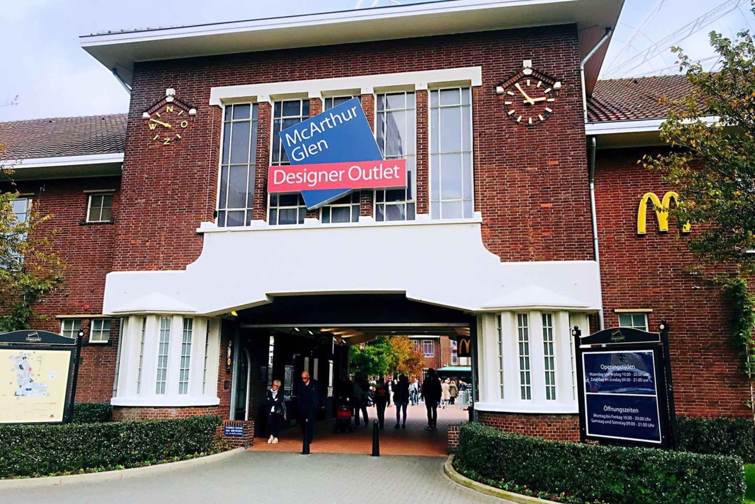 Amsterdam: Roermond Designer Outlet Shopping päiväretki