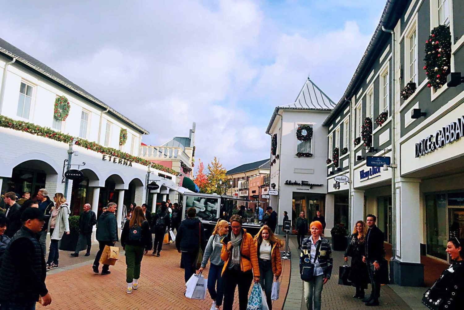 Amsterdam: Roermond Designer Outlet Shopping päiväretki
