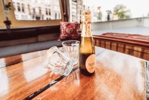 Amsterdam: Private Daytime Canal Cruise with Prosecco