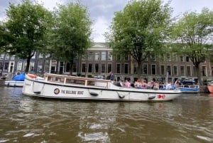 Amsterdam: SAIL 2025 with the Bulldog Boat Smoke cruise
