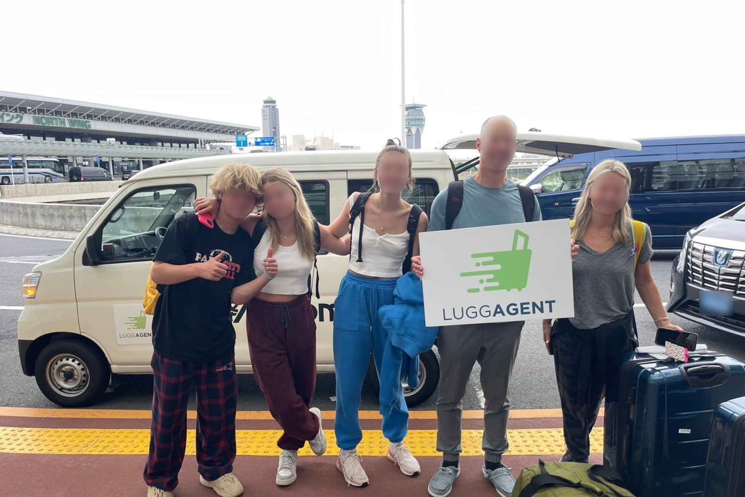 Amsterdam: Same Day Luggage Delivery to/from Airport