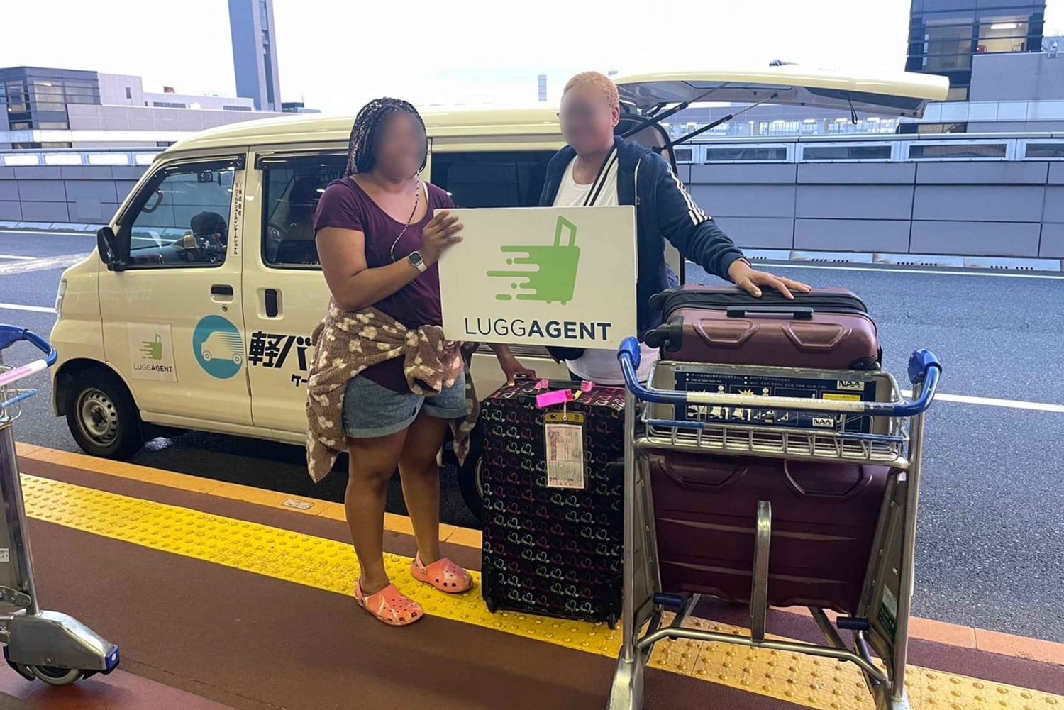 Amsterdam: Same Day Luggage Delivery to/from Airport