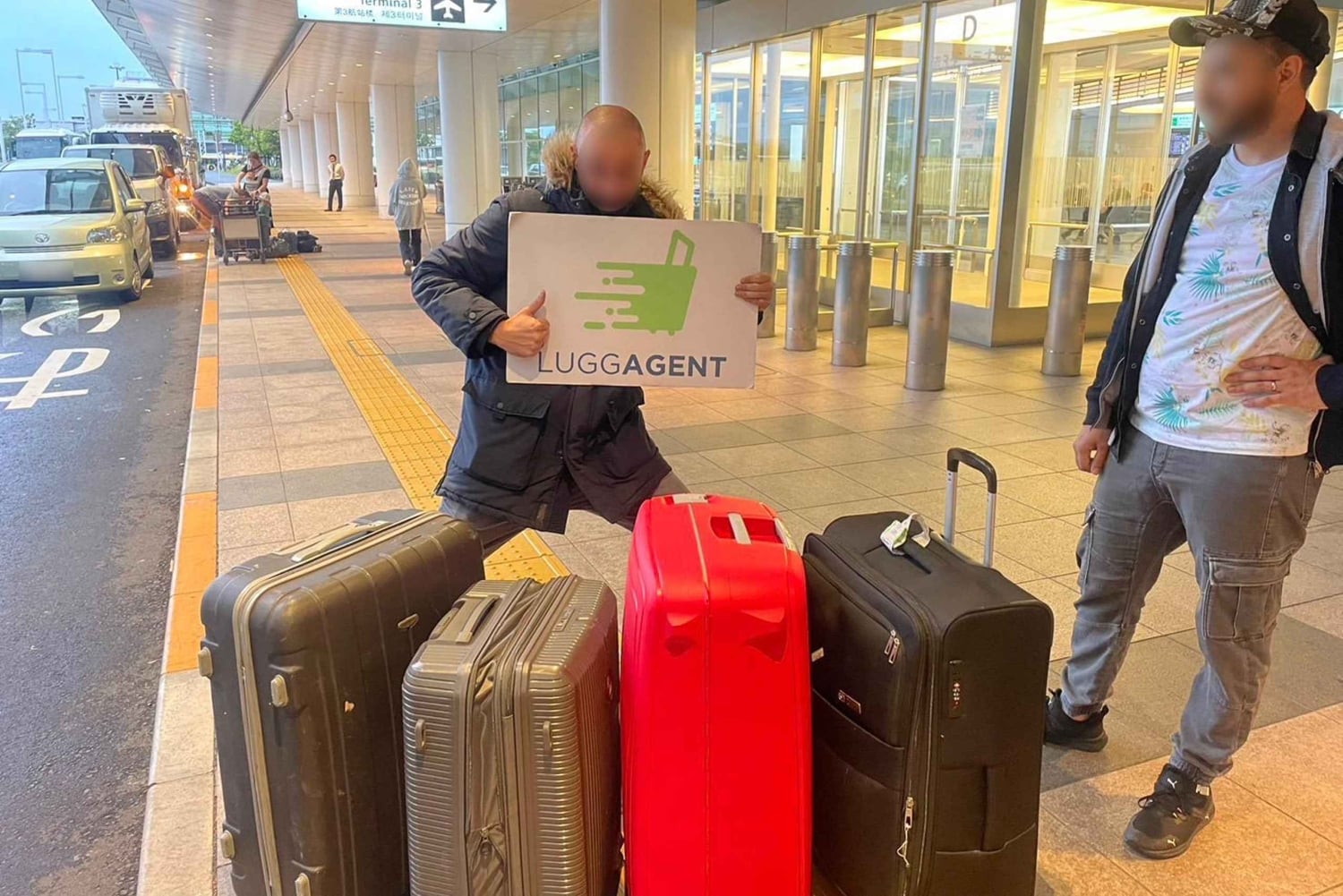 Amsterdam: Same Day Luggage Delivery to/from Airport