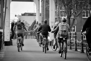 Amsterdam: Guided City Bike Tour in French