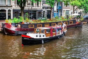 Amsterdam: Paseo en barco por el canal para grupos pequeños, bebidas y aperitivos incluidos
