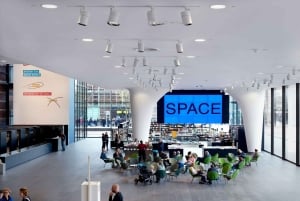 Amsterdam: Stedelijk Museum ja 1 tunnin kanavaristeily.