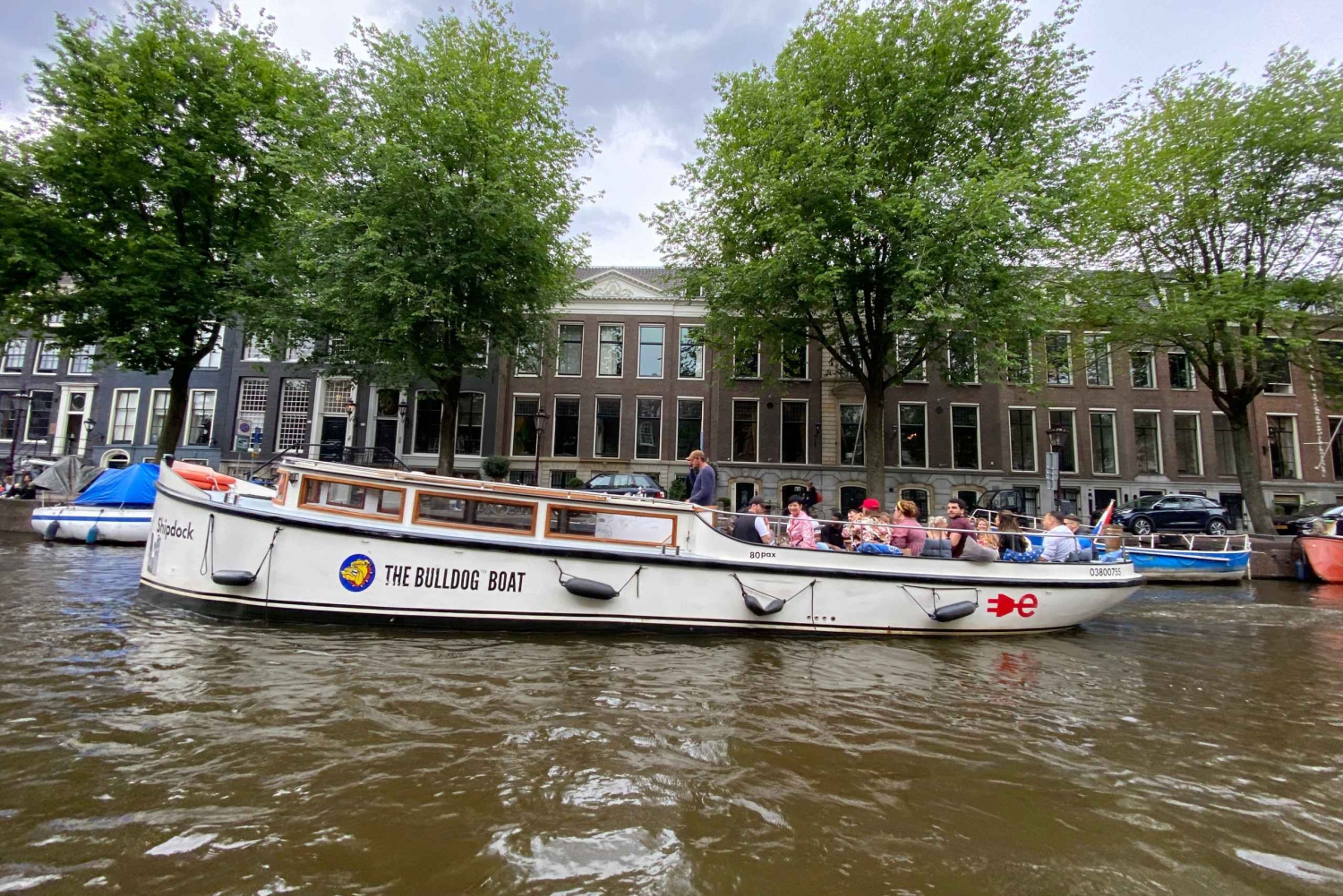 Amsterdam: The Bulldog Boat Smoke-Friendly Winter Cruise