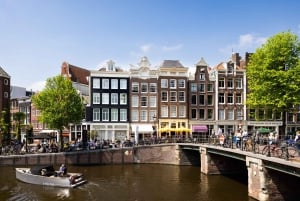 Jordaan area: Boutique Dutch Food Tour with up to 8 guests