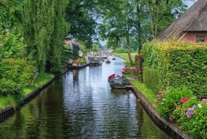 From Amsterdam: Zaanse Schans and Giethoorn Countryside Trip