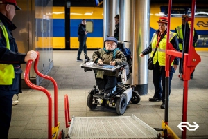 Amsterdam: Train Transfer Schiphol Airport from/to Den Haag