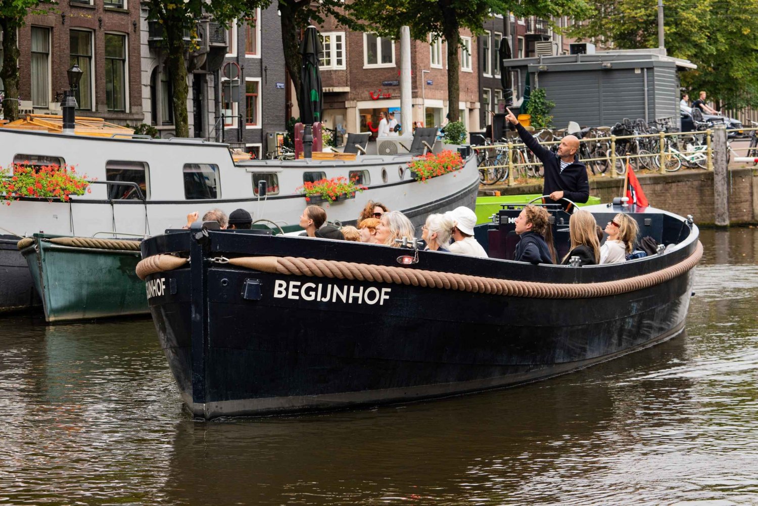 Amsterdam: Stadskryssning med elektrisk bogserbåt med dryckesalternativ