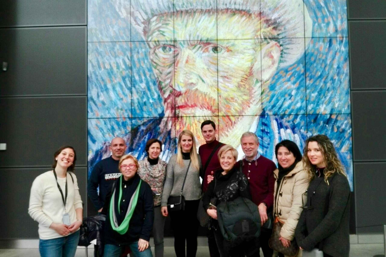 Amsterdam: Van Gogh Museum Guided Tour in Italian + entrance
