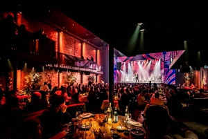 Amsterdã: Jantar show VEGAS com menu compartilhado de 4 pratos