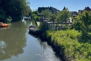 Amsterdam: Villages ,Cheese, Windmills, Clogs PRIVET TOUR