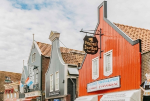 Amsterdam: Edam, Volendam, and Zaanse Schans Guided Tour