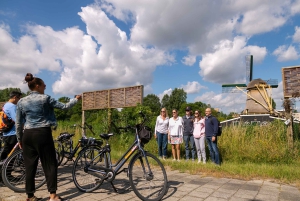Amsterdam: Windmill, Cheese, and Countryside E-Bike Tour