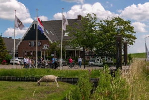 Amsterdam: Windmills, Cheese & Clogs Countryside E-Bike Tour