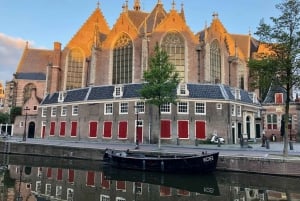 Amsterdam: Small Group Walking Tour with Fun Guide