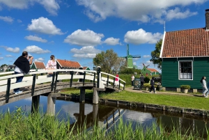 Amsterdam: Guidet kombinationstur til Zaanse Schans og Giethoorn