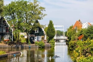 Amsterdam: Zaanse Schans, Marken, Volendam, & Edam Day Tour