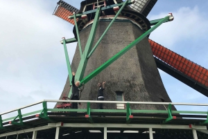 Amsterdam: Schansin tuulimyllyjen pyöräretki oppaan kanssa.